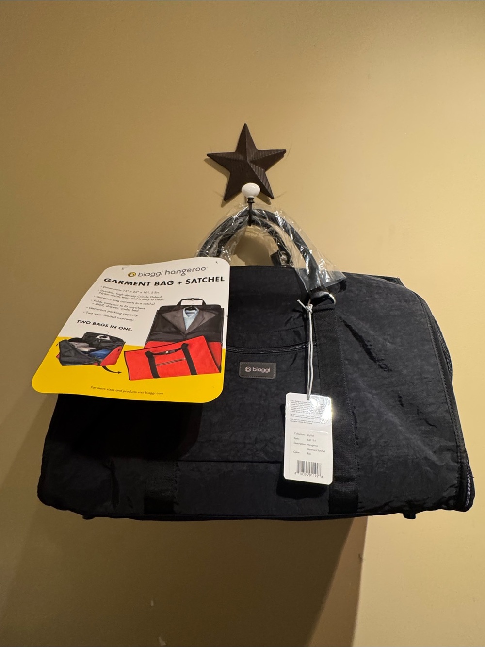 Biaggi Hangeroo NWT 2-in-1 Garment Bag + Satchel Black Convertible Travel Duffel